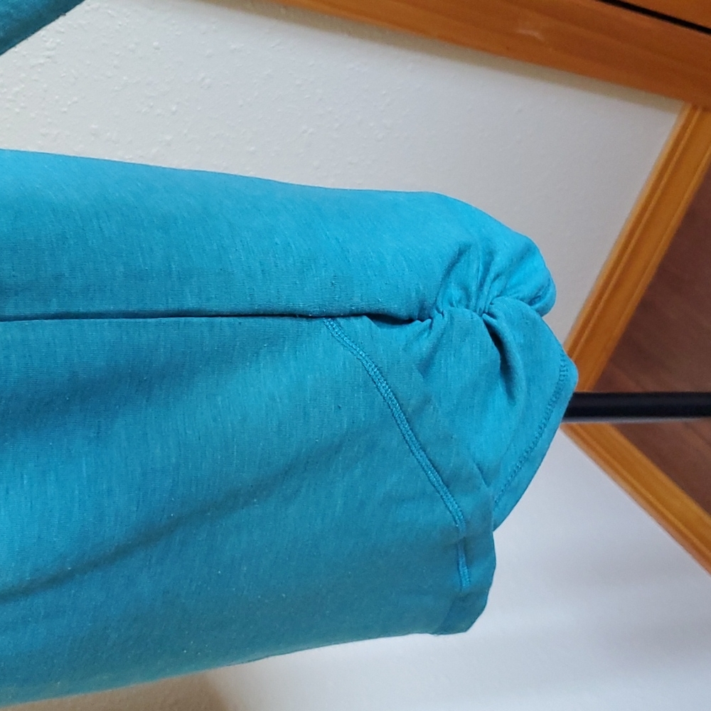 Danskin Long Sleeve Athleisure Sweatshirt Aqua Blue Size MEDIUM - Picture 5 of 8